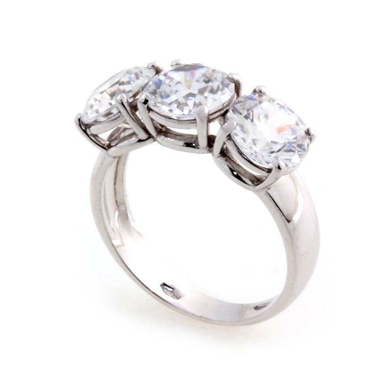 750 Mill. Gold Ring Trilogy with Cubic Zirconia Size N